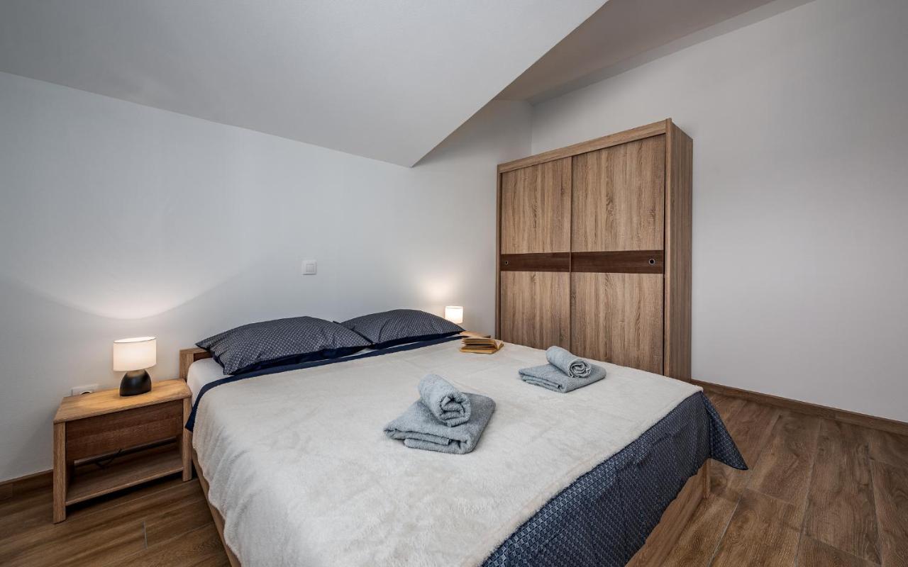 Apartments Nelle 普拉 外观 照片